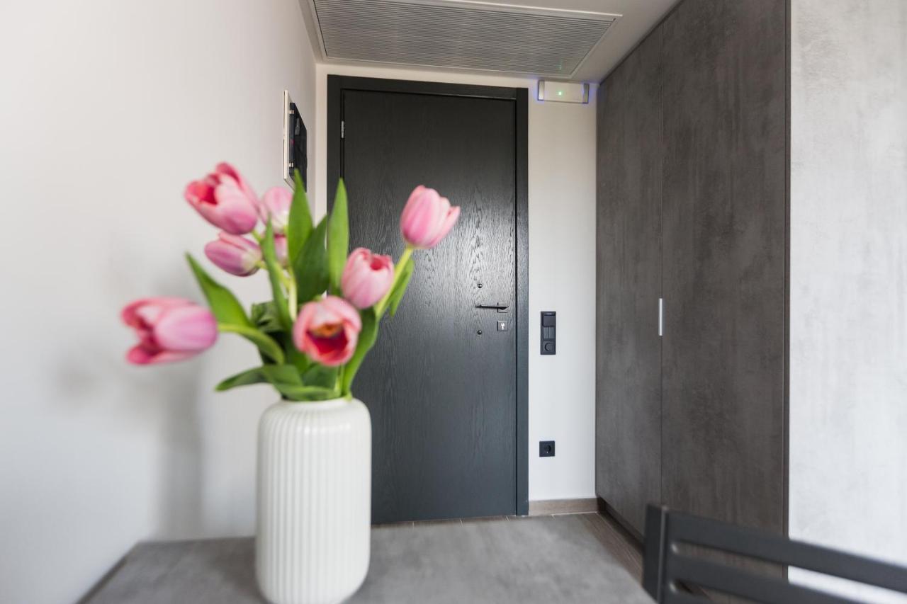 12 Reasons Why Metaxourgeio Aparthotel เอเธนส์ ภายนอก รูปภาพ