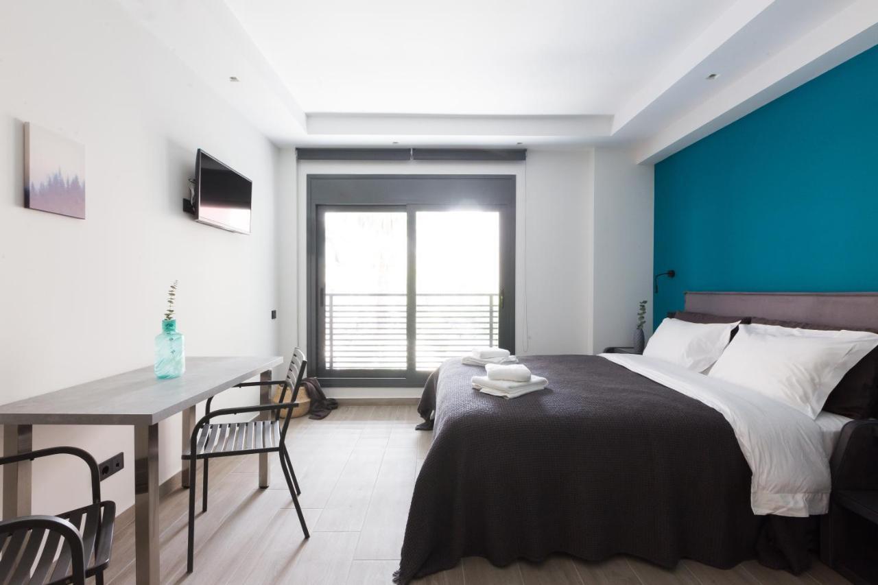 12 Reasons Why Metaxourgeio Aparthotel เอเธนส์ ภายนอก รูปภาพ