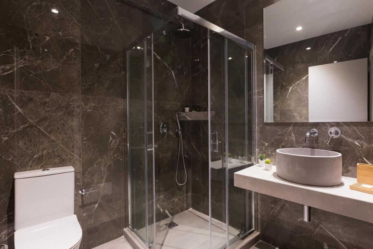 12 Reasons Why Metaxourgeio Aparthotel เอเธนส์ ภายนอก รูปภาพ
